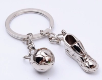 Llavero Metalico Balon y Zapato de Futbol.