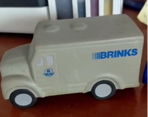 Camion Antistress, elaborado en PU, tamaño 10 x 5 x 4.5 cmts