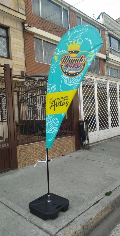 Bandera Publicitaria en forma de Gota