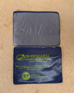 Portadocumentos Sencillo de 1 bolsillo para Soat del Carro, tamaño 11 x 8.5 cmts