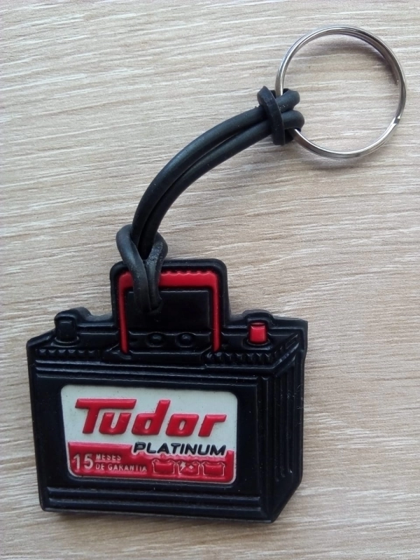 Llaveros Microinyectados en alto relieve