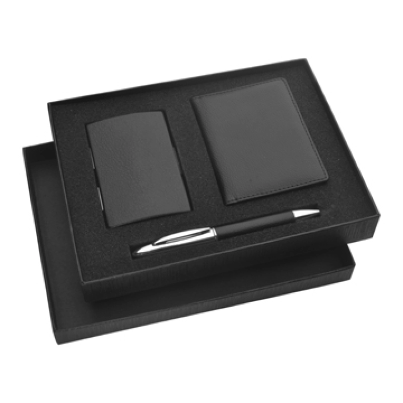 Set de Regalo en Caja, con Portatarjetas, Cubrepasaporte y Boligrafo