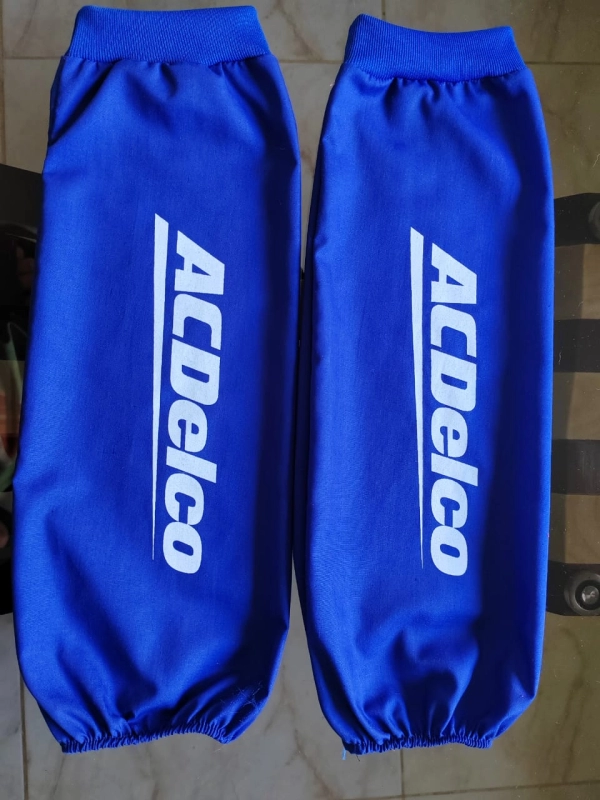 Manga Costa Rica, para taxista, elaborada en Dacron, con elastico, 40 x 15 cmts