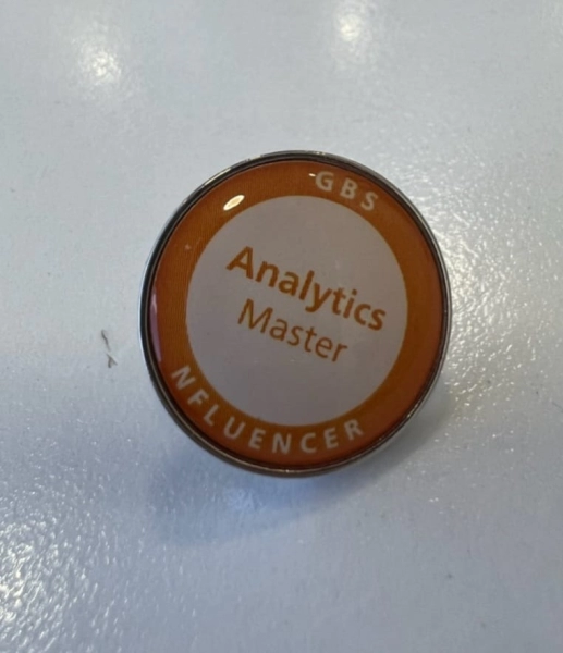 Pin metalico con logo impreso y domo protector