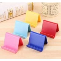 Stand plastico para Celular, tamaño 5.8 x 4.5 cmts