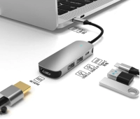 Hub Multipuerto 4 en 1 en aluminio, de 10.5 x 4.1 x 1.6 cmt