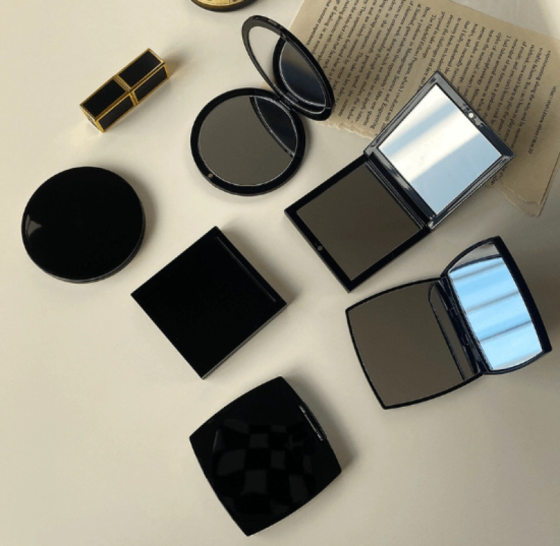 Espejo Plastico Doble, 6.5 x 6.5 cmts. Magnificacion 1X / 2X