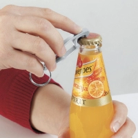 Llavero Destapador Metalico, 7 x 2.5 cmts.