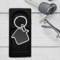 Llavero Home, metalico en forma de casa, de 3.5 x 3.4 cmts.