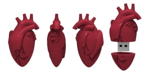 Memoria USB en PVC 3D diseño de Corazon