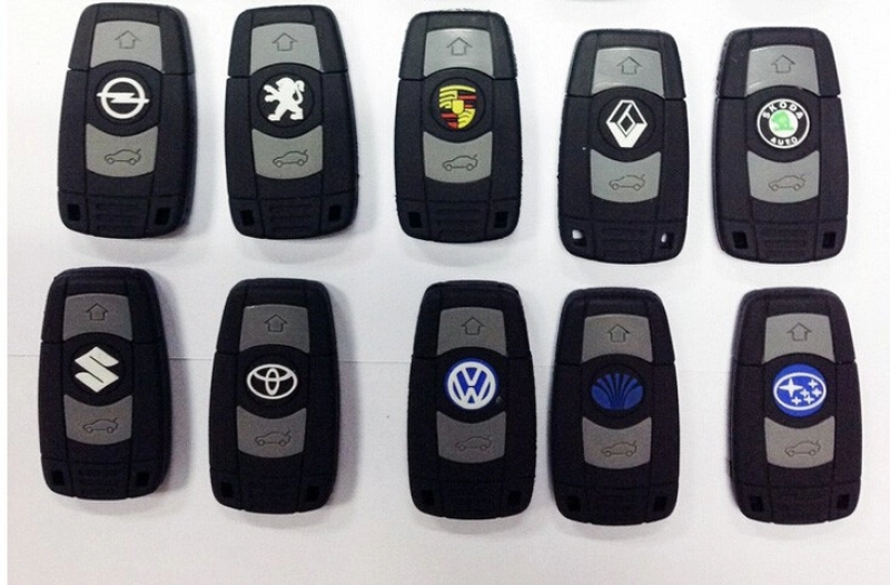 Memoria USB en PVC 2D diseño Llave de Carro