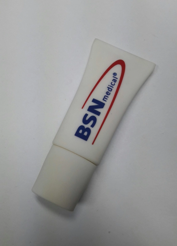 Memoria USB PVC 3D diseño Crema