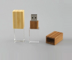 Memoria USB en Madera y Cristal