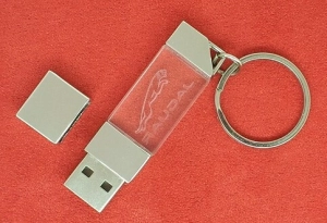 Memoria USB en Metal y Cristal