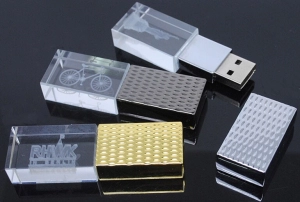 Memoria USB en Metal y Cristal
