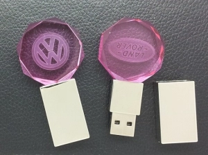 Memoria USB en Metal y Cristal