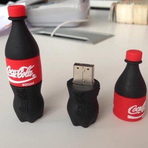 Memoria USB en PVC 3D diseño Botella de Cocacola
