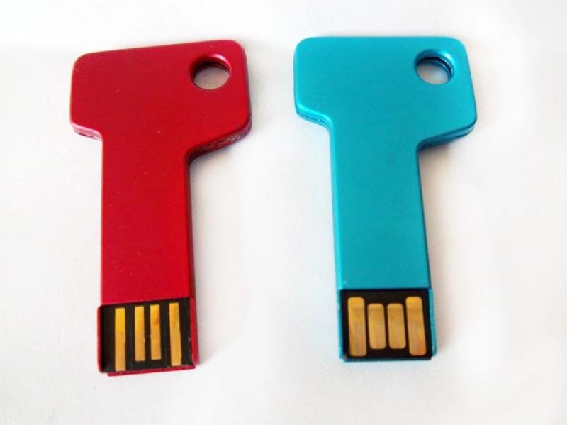 Memoria USB metalica diseño Llave