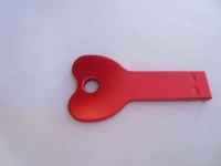 Memoria USB metalica diseño Llave con forma de Corazon