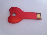 Memoria USB metalica diseño Llave con forma de Corazon