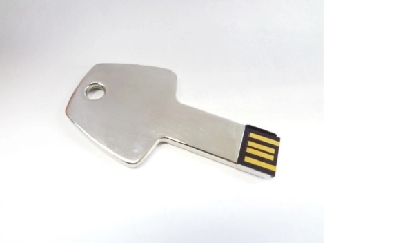 Memoria USB metalica diseño Llave