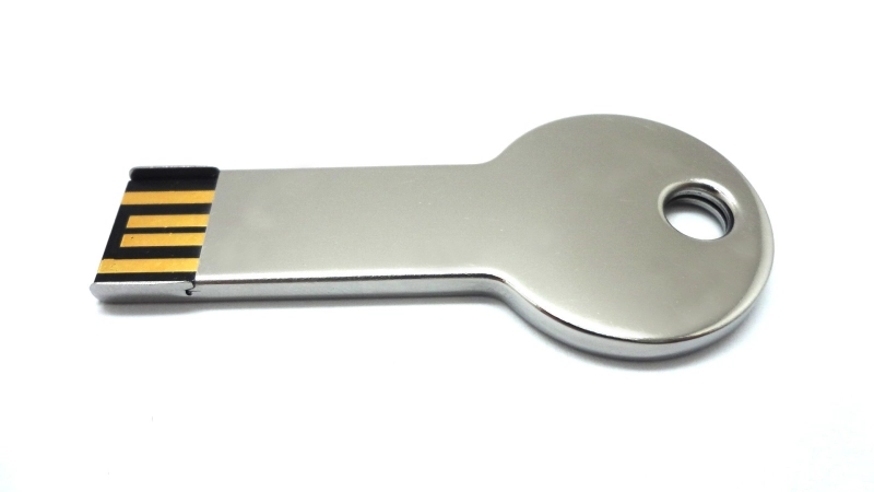 Memoria USB metalica diseño Llave