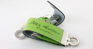 Memoria USB en Cuero y Metal