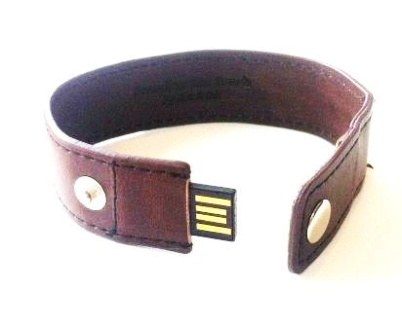 Memoria USB en Cuero en forma de Manilla