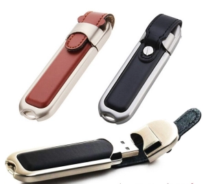Memoria USB en Cuero y Metal