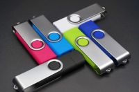 Memoria USB giratoria metalica OTG