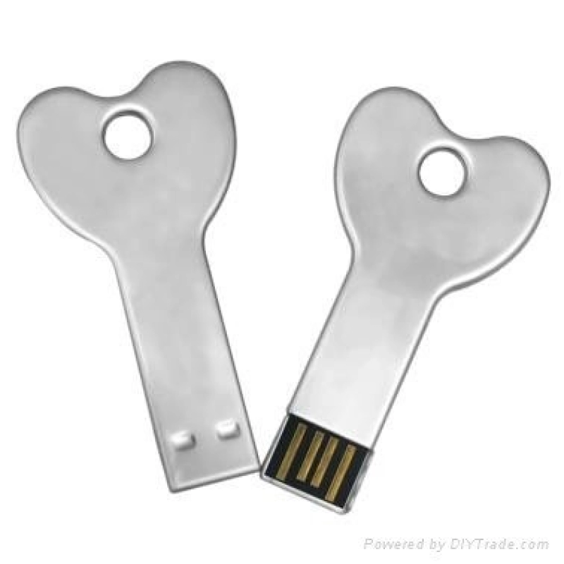 Memoria USB metalica diseño Llave con forma de Corazon