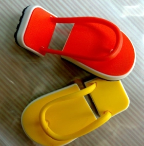 Memoria USB PVC 3D diseño Chancleta o Pantufla