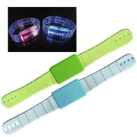 Manilla con luz LED y cierre ajustable, de 21 x 2.5 cmts