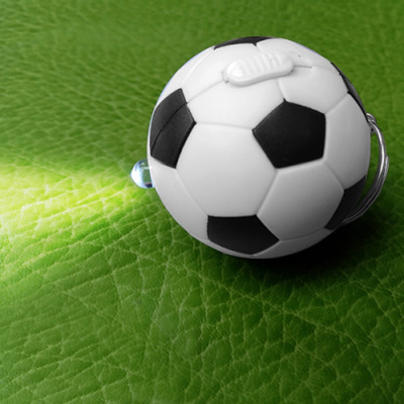 Llavero Linterna Soccer, plastico, con luz LED, de 4 cmts de diametro