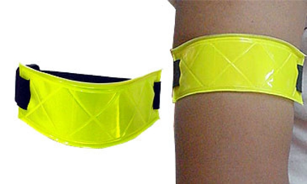 Brazalete Jasper, con reflectivo, 16.5 x 5 cmts