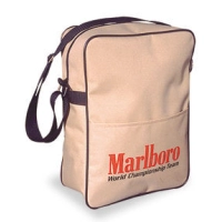 Maletín Deportivo Bolivia, 24 x 33.5 x 12 cmts